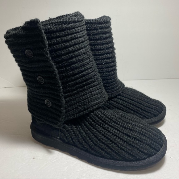 UGG Classic Cardigan Black Tall Knit Boots Sheepskin Women's Size 6 - Picture 1 of 14